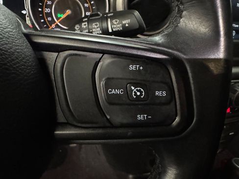 Used 2019 Jeep Wrangler Unlimited Sport S AWD/4WD image 18