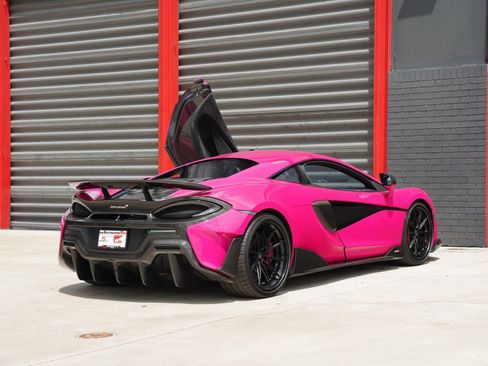 Used 2019 McLaren 600LT RWD image 11