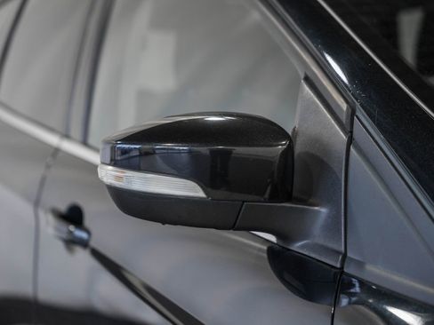 Used 2013 Ford Escape SEL image 19