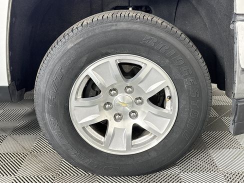 Used 2018 Chevrolet Silverado 1500 LT w/ All Star Edition AWD/4WD image 28