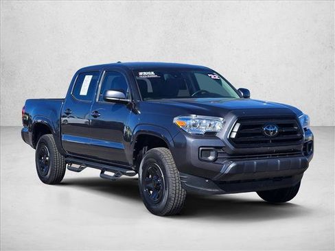 Used 2022 Toyota Tacoma SR image 3