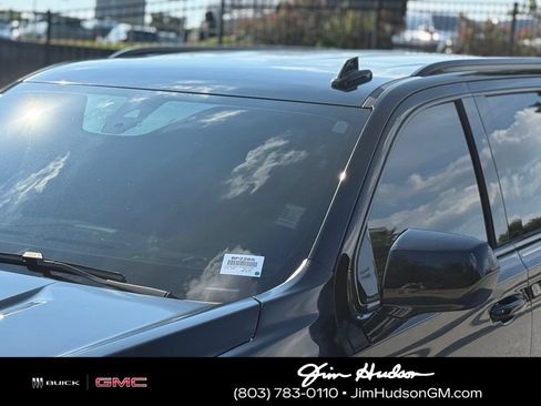 Used 2021 GMC Yukon SLT RWD image 11