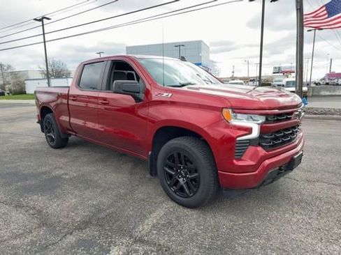 Used 2023 Chevrolet Silverado 1500 RST AWD/4WD image 2