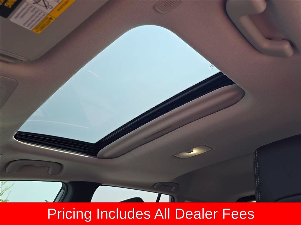 Used 2024 Toyota Corolla Cross XLE w/ Convenience Package AWD/4WD image 12