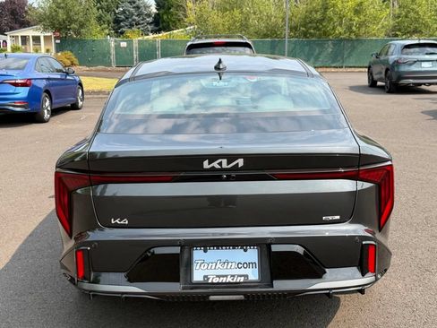 Used 2025 Kia K4 GT-Line w/ GT-Line Premium Package FWD image 6