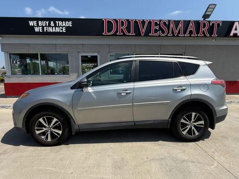 Used 2017 Toyota RAV4 XLE w/ Protection Package AWD/4WD image 6