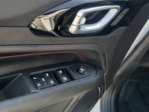 Certified 2025 Jeep Compass Trailhawk w/ Trailhawk Elite Group AWD/4WD image 21