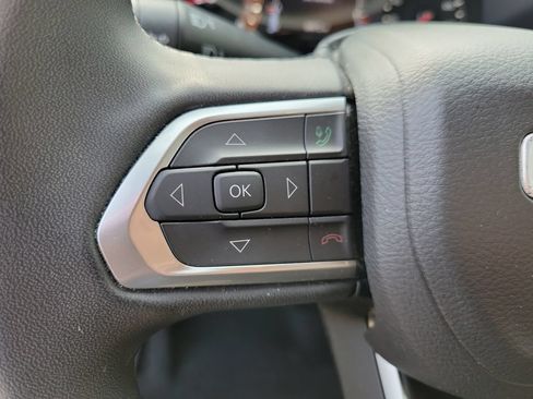 Used 2024 Jeep Compass Latitude AWD/4WD image 27