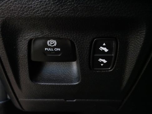 Certified 2024 RAM 1500 Big Horn image 27