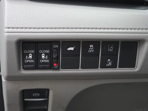 Used 2019 Honda Odyssey EX-L image 24