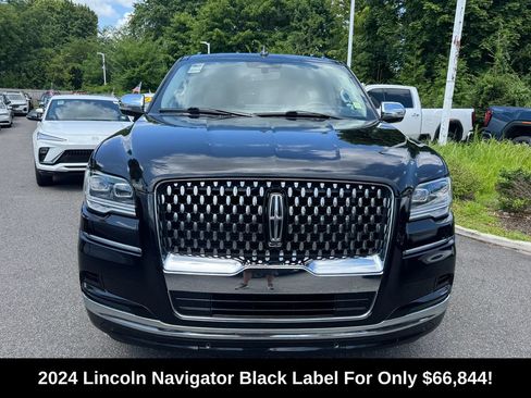 Used 2024 Lincoln Navigator Black Label AWD/4WD image 2