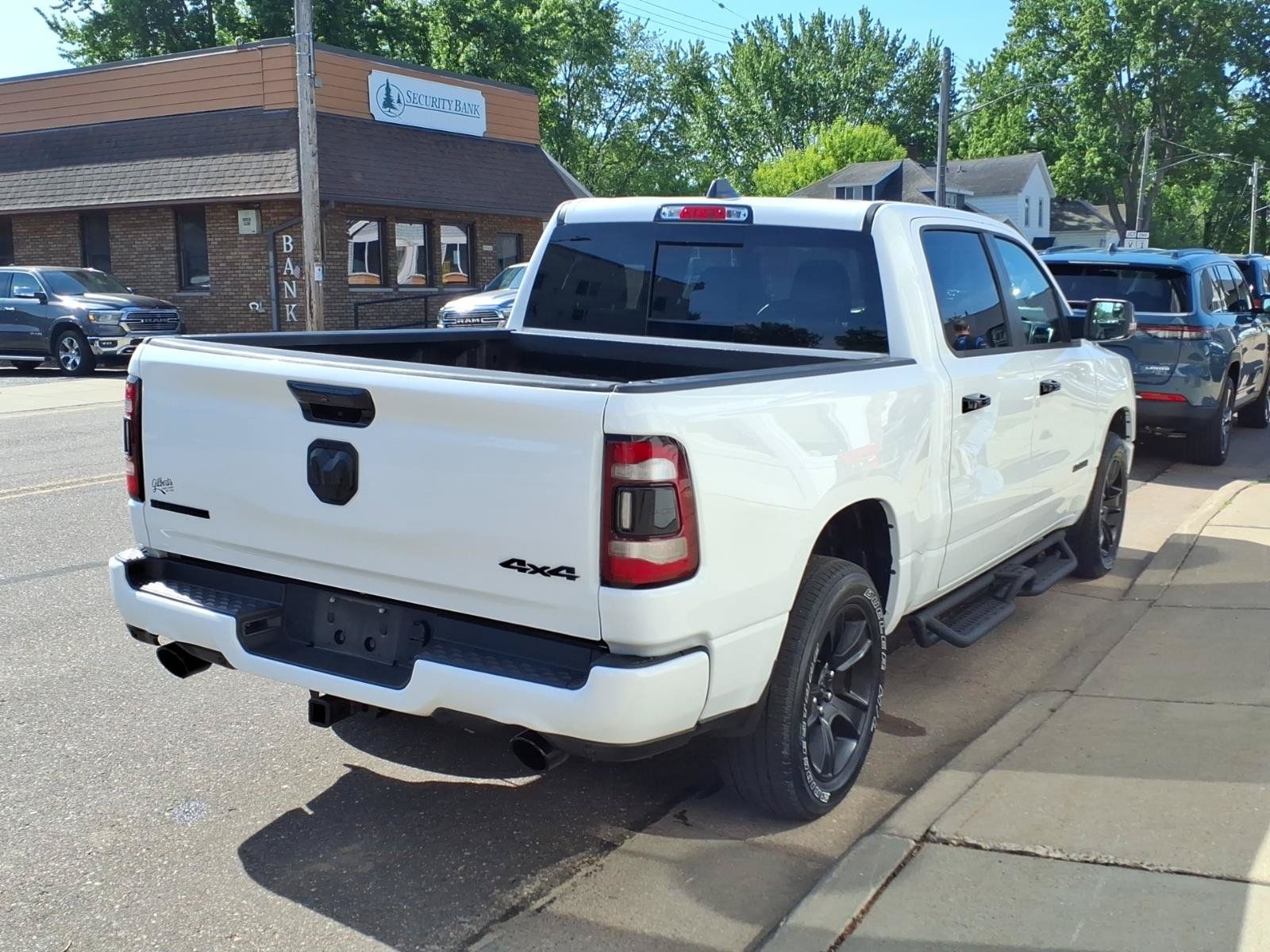 Used 2024 RAM 1500 Big Horn AWD/4WD image 6