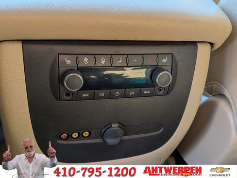 Used 2013 Chevrolet Suburban LTZ image 18