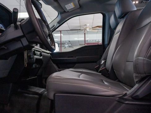 Used 2022 Ford F150 XL w/ Trailer Tow Package image 9