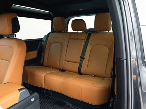 Used 2024 Land Rover Defender 90 Carpathian Edition image 45