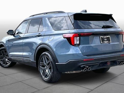 Used 2025 Ford Explorer ST image 14