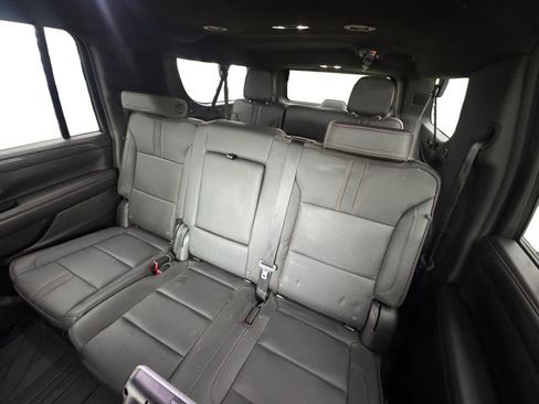 Used 2022 Chevrolet Suburban RST w/ Luxury Package AWD/4WD image 14