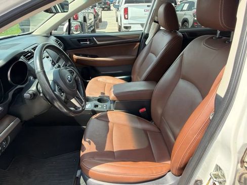Used 2017 Subaru Outback 3.6R Touring w/ Popular Package #5A AWD/4WD image 9