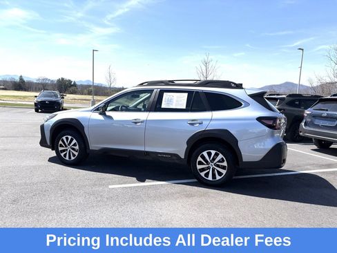 Certified 2025 Subaru Outback Premium AWD/4WD image 5