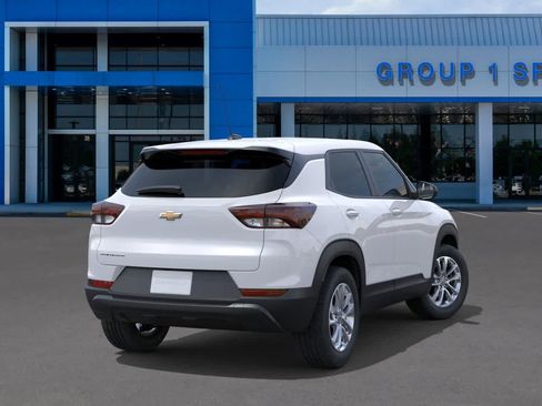 New 2026 Chevrolet TrailBlazer LS w/ LS Convenience Package FWD image 4