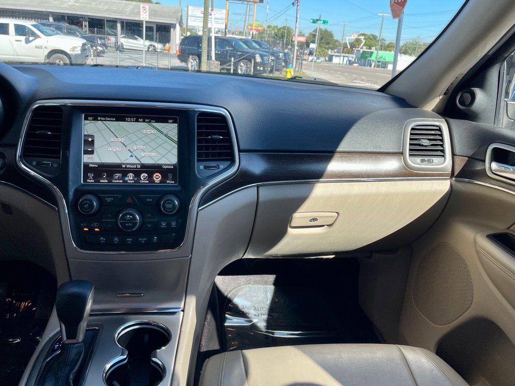 Used 2016 Jeep Grand Cherokee Limited AWD/4WD image 30