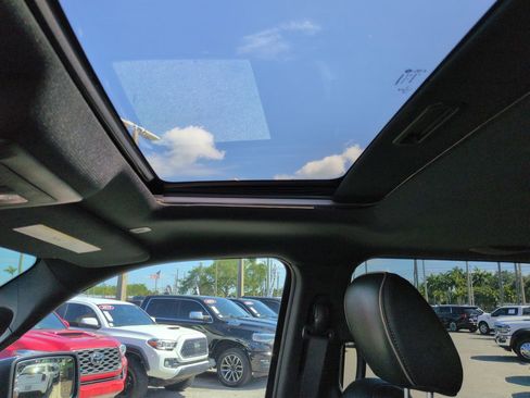 Used 2017 RAM 1500 Limited AWD/4WD image 21
