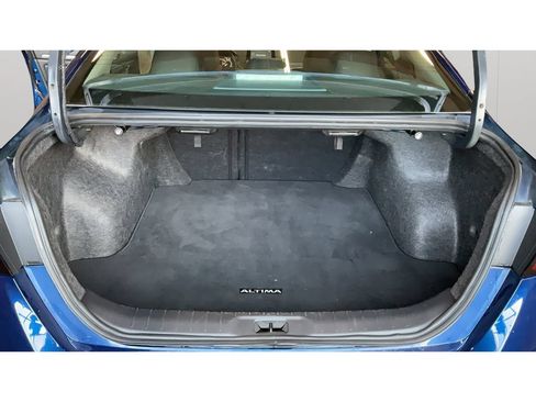 Used 2024 Nissan Altima 2.5 SR FWD image 29
