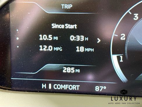 Used 2024 McLaren 750S Spider image 7