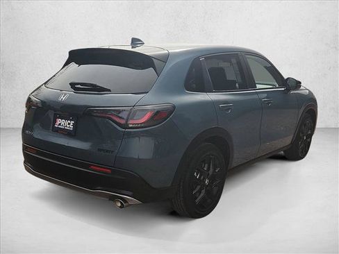 Used 2023 Honda HR-V Sport image 5