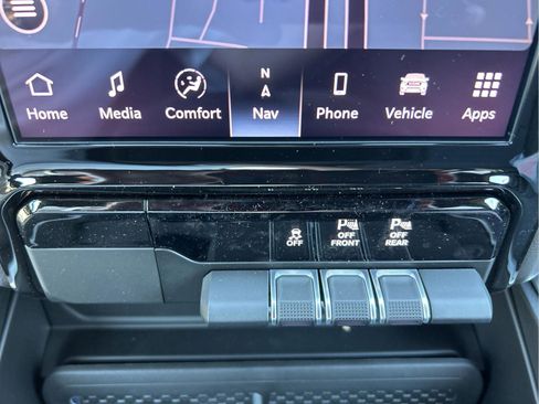 New 2026 RAM 1500 4x4 Crew Cab image 29