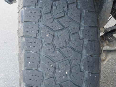 Used 2020 Chevrolet Silverado 1500 LT Trail Boss image 10