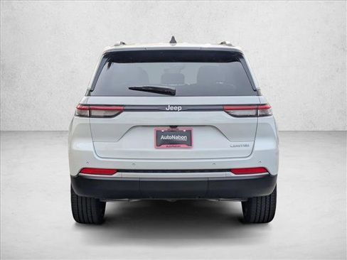 New 2026 Jeep Grand Cherokee Limited RWD image 8