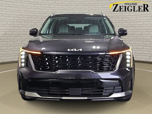 Used 2025 Kia Sorento S w/ Panoramic Sunroof Package FWD image 2