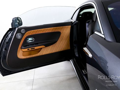 Certified 2025 Rolls-Royce Spectre w/ Spectre Launch Package image 23