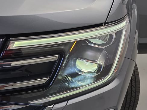 Certified 2024 Volkswagen Atlas SE w/ Panoramic Sunroof Package FWD image 33