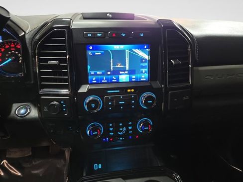 Used 2020 Ford F250 Lariat w/ Lariat Ultimate Package AWD/4WD image 24
