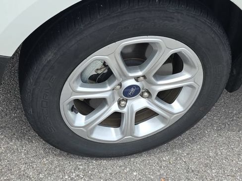 Used 2019 Ford EcoSport SE w/ SE Convenience Package FWD image 10