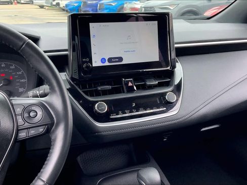 Used 2025 Toyota Corolla SE image 7