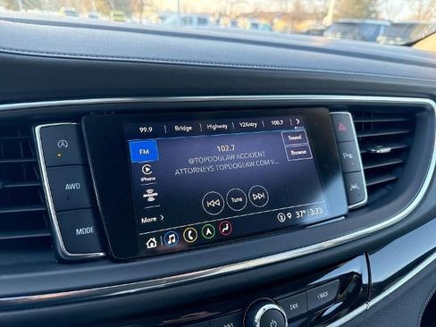 Used 2022 Buick Enclave Essence w/ Experience Buick Package image 13