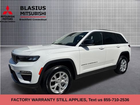 Used 2023 Jeep Grand Cherokee Limited w/ Trailer Tow Prep Group (B) image 4