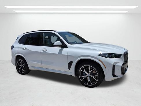 New 2026 BMW X5 xDrive40i w/ M Sport Package AWD/4WD image 2