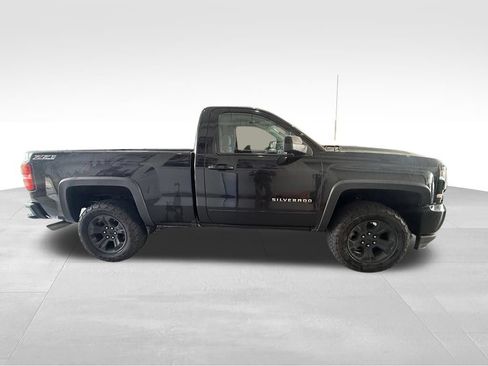 Used 2016 Chevrolet Silverado 1500 LT w/ LT Convenience Package AWD/4WD image 3