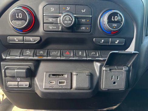 Used 2020 Chevrolet Silverado 1500 LT w/ Texas Edition AWD/4WD image 10