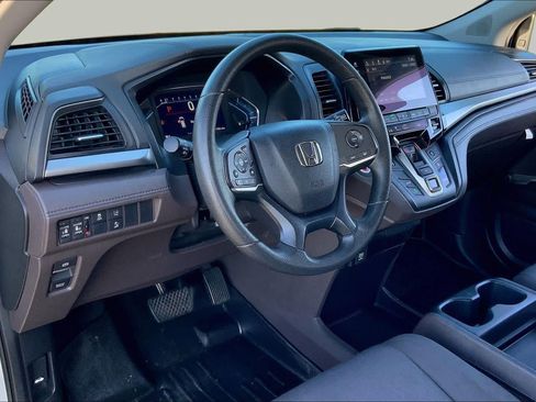 Used 2019 Honda Odyssey EX image 17