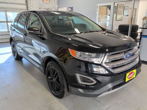 Used 2017 Ford Edge SEL w/ Canadian Touring Package AWD/4WD image 7