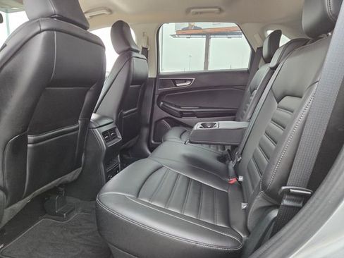 Used 2022 Ford Edge SEL w/ Convenience Package image 5