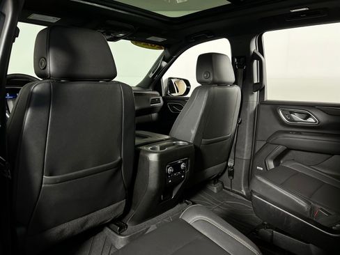 Used 2024 Chevrolet Tahoe Z71 w/ Luxury Package image 24