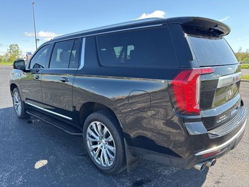 Used 2022 GMC Yukon XL Denali AWD/4WD image 6