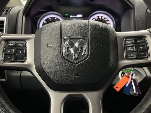 Used 2022 RAM 1500 Classic SLT image 14