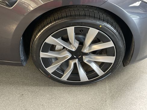 Used 2025 Tesla Model 3 Long Range RWD image 13